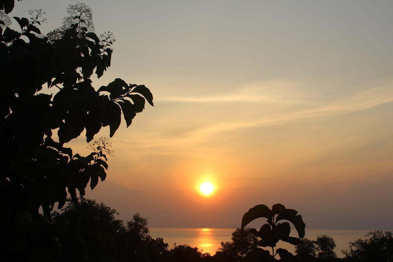 The Somayan Bungalows Batununggul Buitenkant foto